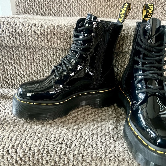 DR. MARTENS JADON BOOT PATENT LEATHER PLATFORMS - Picture 10 of 11
